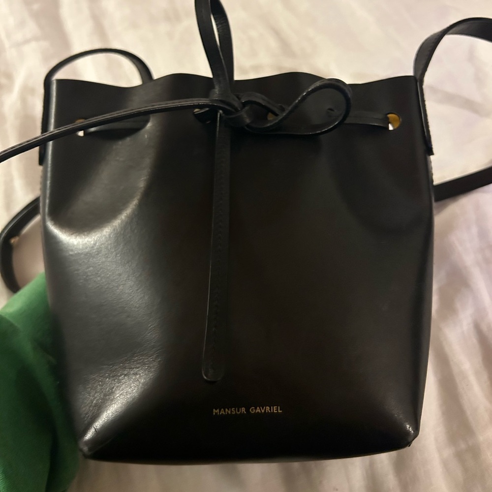 Mansur Gavriel mini mini bucket back